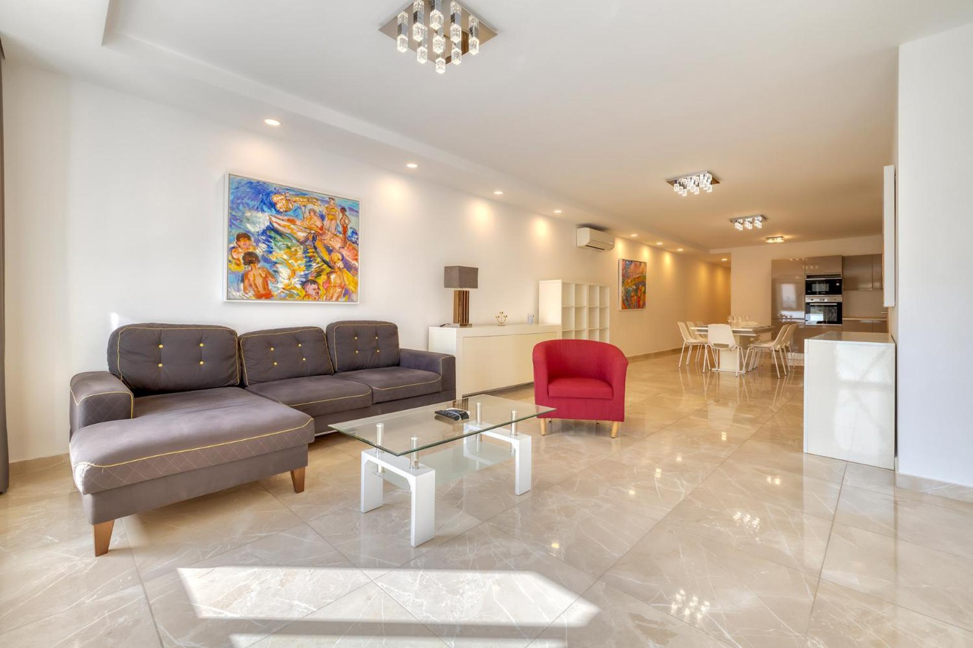 Apartment St Georges Bay Oasis Steps From The Saint Julian's