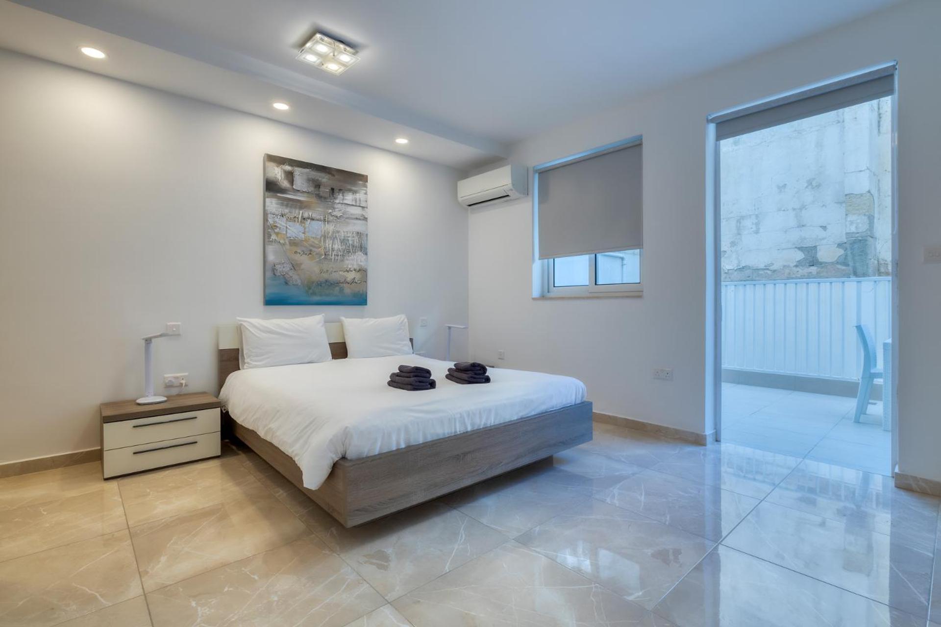 Apartment St Georges Bay Oasis Steps From The *