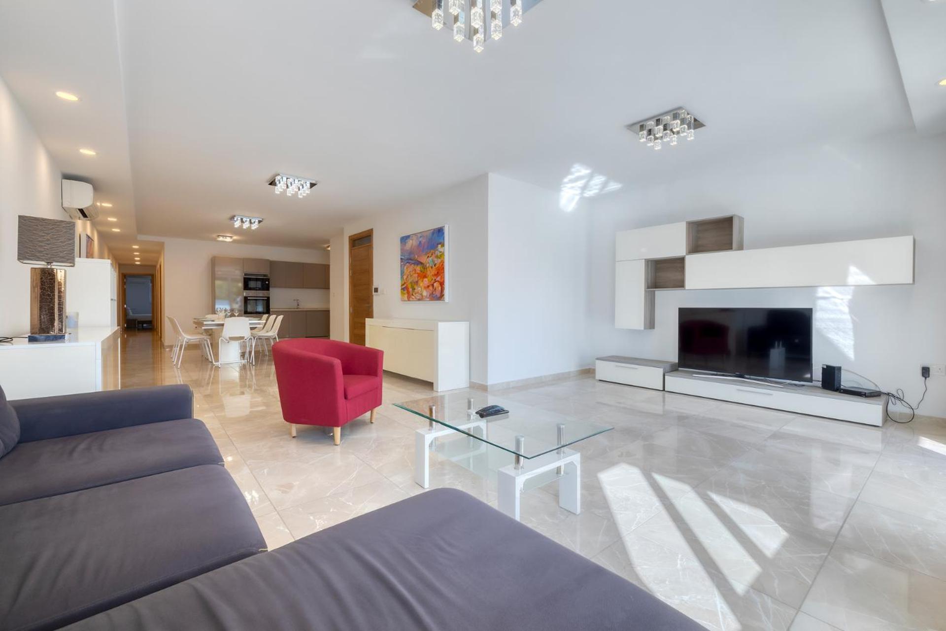 Appartement St Georges Bay Oasis Steps From The